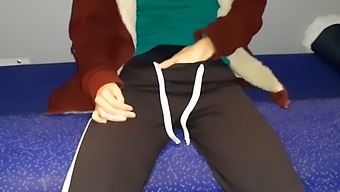 I Have Sex With A Stranger In A Train Compartment And We Both Cum