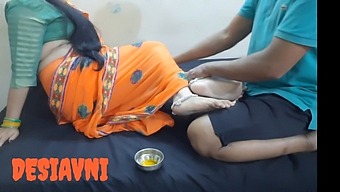 Indian Avni Gives A Sensual Rubdown